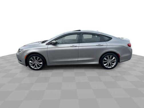 2016 Chrysler 200 S