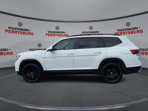 Pure White 2023 Volkswagen Atlas 3.6L SE w/Technology
