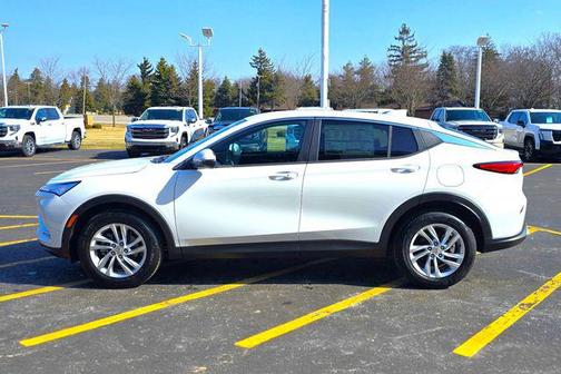 Summit White 2026 Buick Envista Preferred FWD