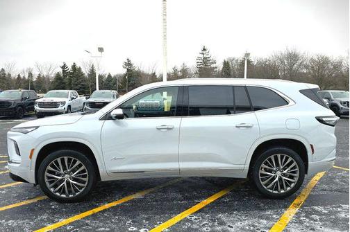 iridescent white tricoat 2026 Buick Enclave Avenir