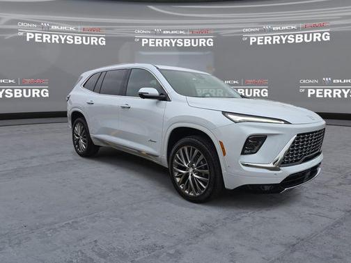 iridescent white tricoat 2026 Buick Enclave Avenir