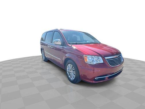 2016 Chrysler Town & Country Touring-L