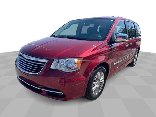2016 Chrysler Town & Country Touring-L