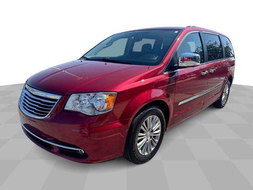 2016 Chrysler Town & Country Touring-L