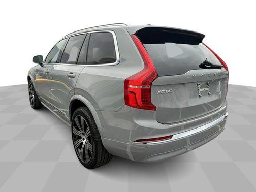 2025 Volvo XC90 Plug-In Hybrid T8 Plus 7-Seater