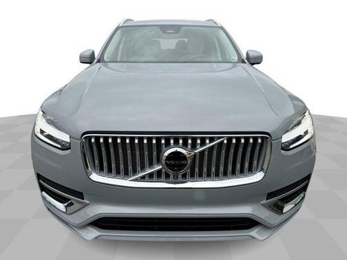 2025 Volvo XC90 Plug-In Hybrid T8 Plus 7-Seater