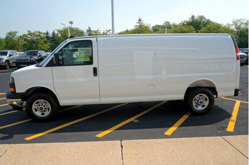 2025 GMC Savana 2500 RWD 3500 Extended Wheelbase Work Van