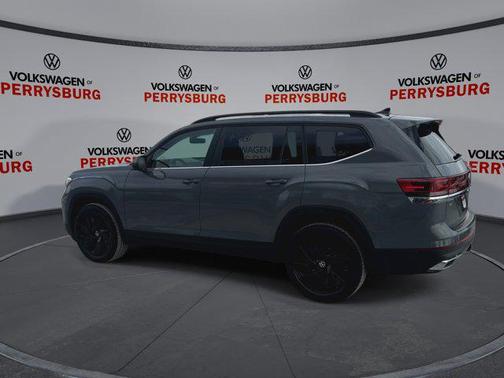 2026 Volkswagen Atlas 2.0T SE w/Technology 4MOTION