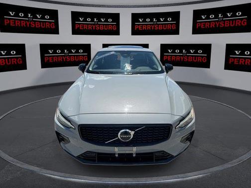 2025 Volvo S60 B5 Core