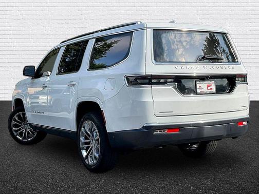 Bright White Clearcoat 2022 Jeep Grand Wagoneer Series II 4x4