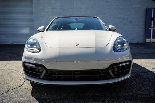2022 Porsche Panamera Base