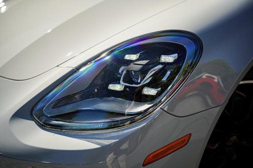 2022 Porsche Panamera Base