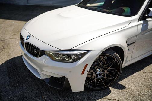 Mineral White Metallic 2018 BMW M3 Base