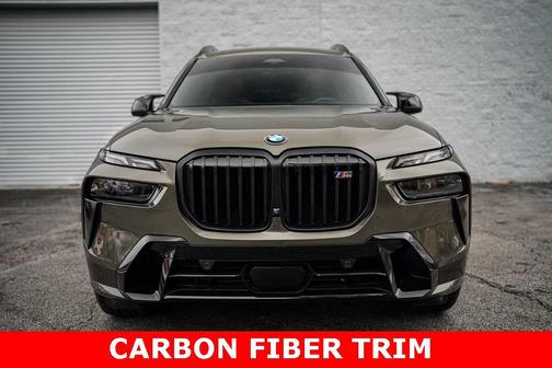 2025 BMW X7 M60i