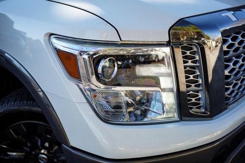 2018 Nissan Titan Platinum Reserve