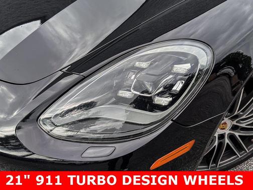 2018 Porsche Panamera 4