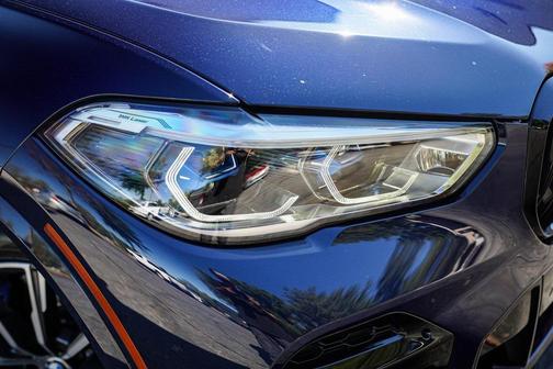 2022 BMW X5 M50i