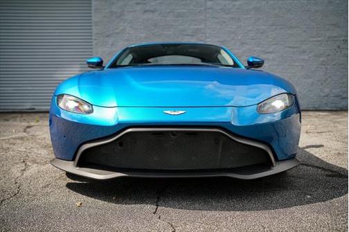 2020 Aston Martin Vantage Base