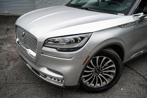Silver Radiance Metallic 2020 Lincoln Aviator Reserve