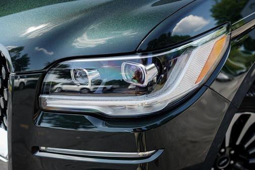 2022 Lincoln Navigator Black Label