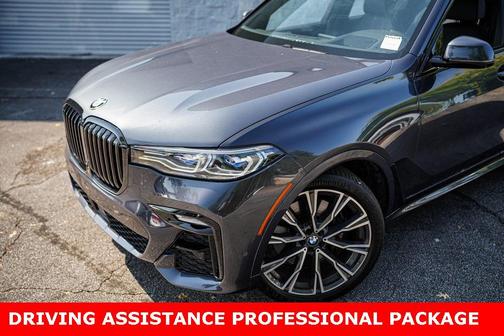 2022 BMW X7 M50i