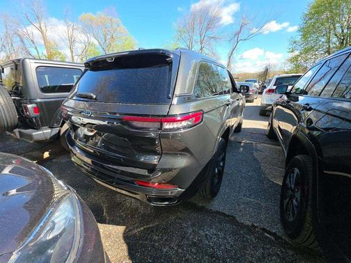 Rocky Mountain Pearlcoat 2023 Jeep Grand Cherokee 4xe 30th Anniversary