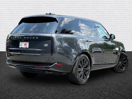 2023 Land Rover Range Rover P400 SE