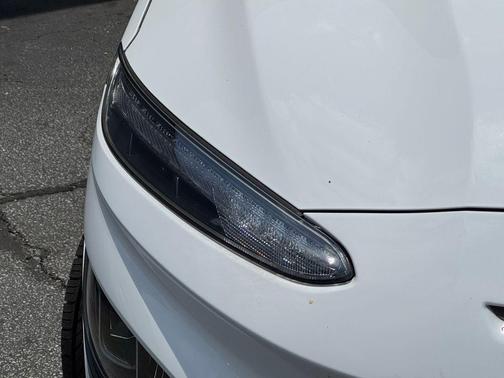 Lunar White 2022 Hyundai KONA N Line
