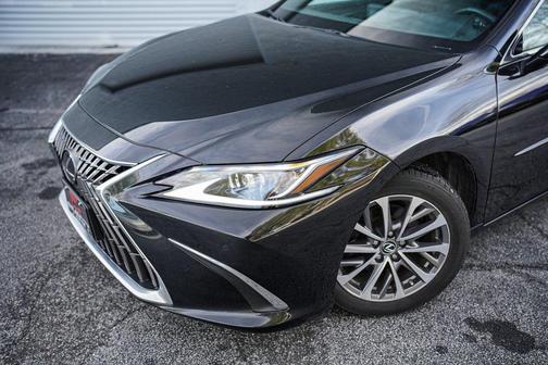 2023 Lexus ES 350 Base