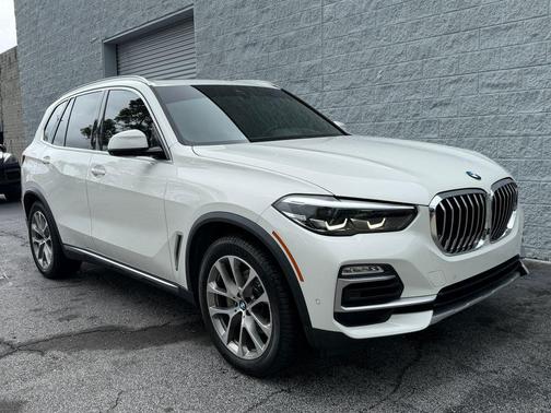 Alpine White 2021 BMW X5 sDrive40i