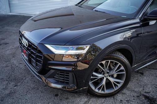 2021 Audi Q8 55 Premium