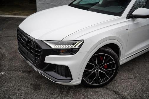 2023 Audi Q8 55 Premium Plus