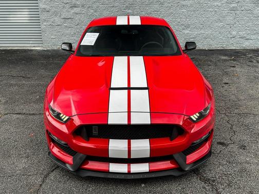 2017 Ford Shelby GT350 Base