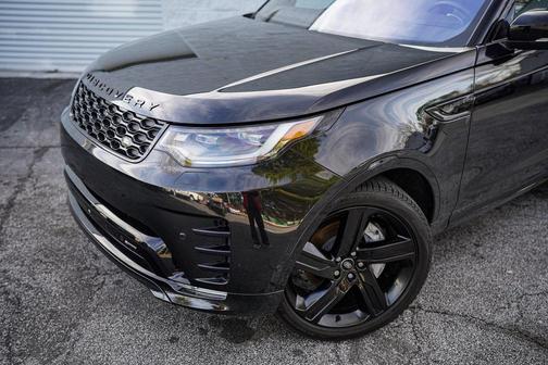 2023 Land Rover Discovery P300 S R-Dynamic