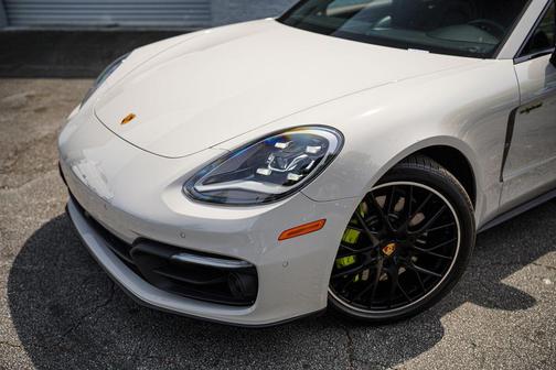 Tan 2023 Porsche Panamera 4