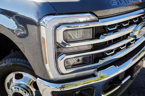 2025 Ford F-350 Lariat