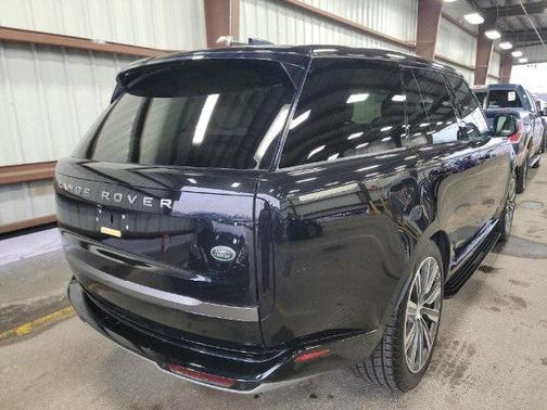 2023 Land Rover Range Rover P400 SE