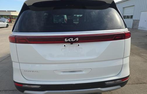 Snow White Pearl 2024 Kia Carnival EX