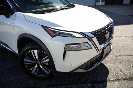 2022 Nissan Rogue SL