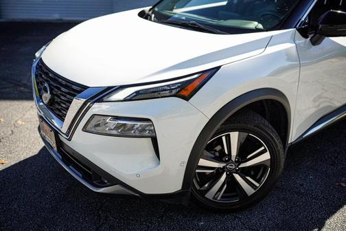 2022 Nissan Rogue SL