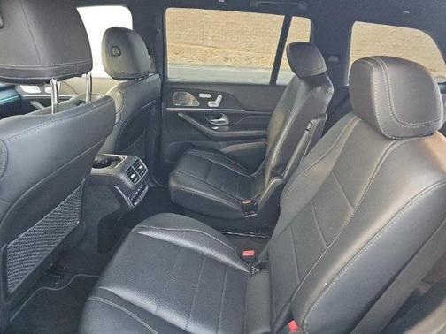 2023 Mercedes-Benz GLS 450 4MATIC