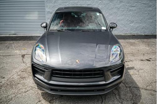 2022 Porsche Macan Base