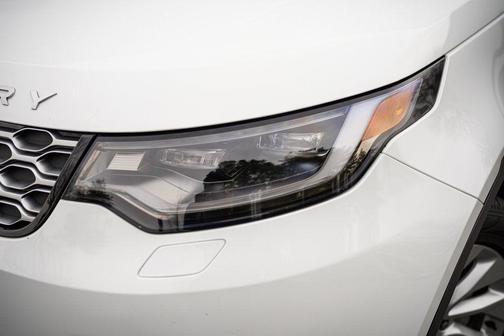 2023 Land Rover Discovery P300 S
