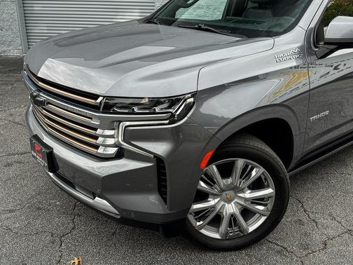 2022 Chevrolet Tahoe 4WD High Country