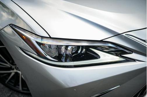 2024 Lexus ES 350 Base