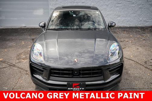 2023 Porsche Macan Base