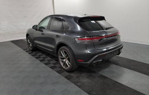 2023 Porsche Macan Base