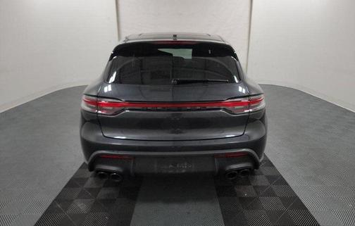 2023 Porsche Macan Base