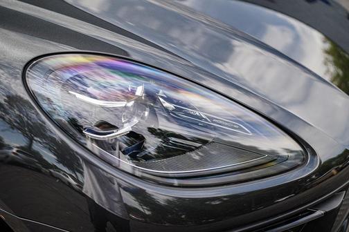 2023 Porsche Macan Base