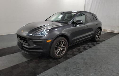 2023 Porsche Macan Base
